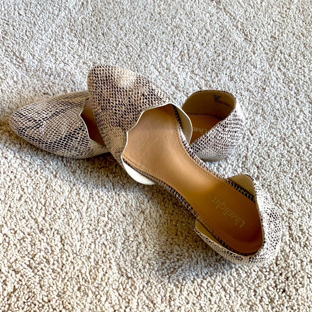 Limelight snakeskin flats. Size 6 1/2